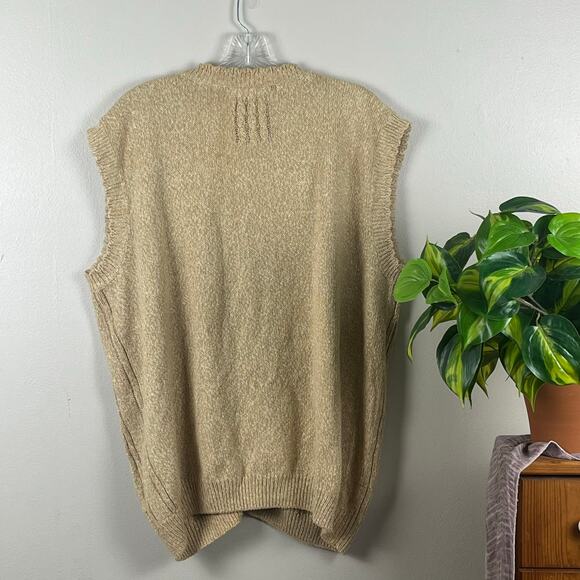 Jantzen Woman Beige Buttoned Sweater Vest Floral Hand Embroidered 2X - Picture 4 of 9